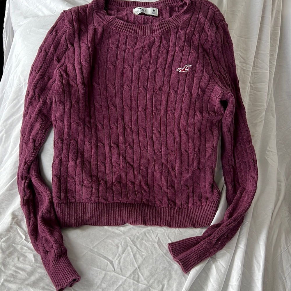 Plum Hollister sweater medium